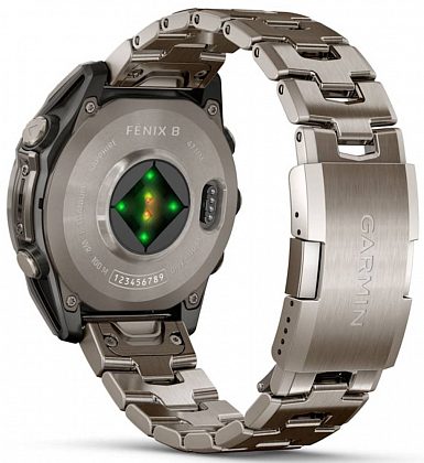 Garmin Fenix 8 Amoled Sapphire 47мм Светло-серые с титановым ремешком